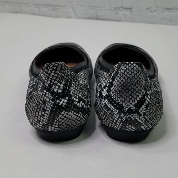 Vionic Caroll snakeskin leather flats - Picture 4 of 7